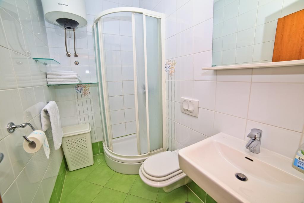 Apartments Bozikovic Podstrana Habitación foto