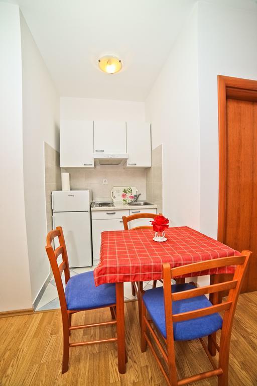 Apartments Bozikovic Podstrana Habitación foto